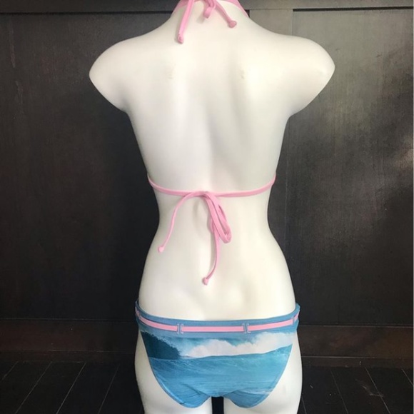 Aaron Chang blue reversible wave halter bikini - Picture 3 of 10